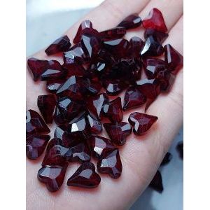 Бусины в форме сердечек, гранёные, стеклянные