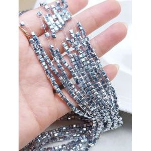 Бусины стеклянные граненые кубы 2 мм