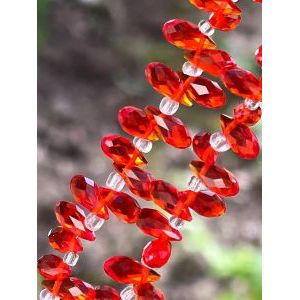 Бусины капли, стеклянные гранёные-алый 4х9 мм +/-95 шт