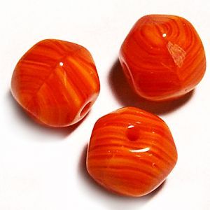 Бусины пятиугольные, оранжевые