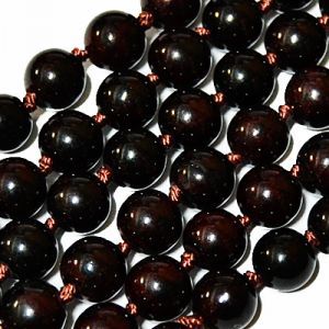 Бусины из камня на нити 02-061