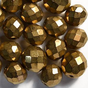 004. Бусины гранёные 10 мм