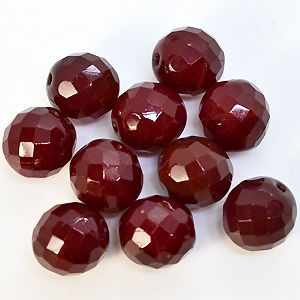 94. Бусины гранёные 14 мм