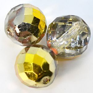 106. Бусины гранёные 18 мм