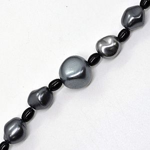 Бусины на нити 045 черные/серые