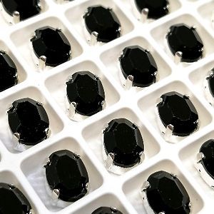 Страз в цапе 3022-103, овал 6х8 мм, чёрный, в серебряном цапе
