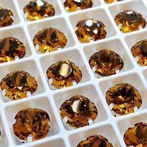 Страз в цапе подушечка 3010-142S, Topaz