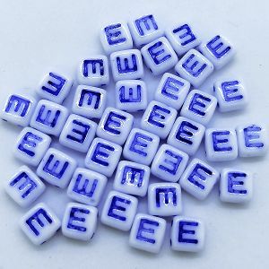 Бусина 2 Holes Square E, цвет синий, 6х6 мм Бусина 2 Holes Square E, цвет синий, 6х6 мм
