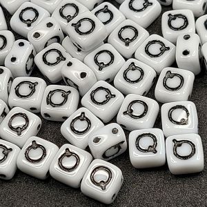 Бусина 2 Holes Square Q, цвет чёрный, 6х6 мм Бусина 2 Holes Square Q, цвет чёрный, 6х6 мм