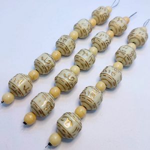 Бусины на нити 009 коричневые