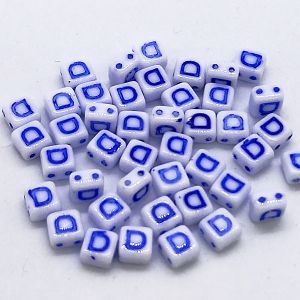 Бусина 2 Holes Square D, цвет синий, 6х6 мм Бусина 2 Holes Square D, цвет синий, 6х6 мм