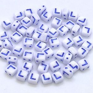 Бусина 2 Holes Square L, цвет синий, 6х6 мм Бусина 2 Holes Square L, цвет синий, 6х6 мм