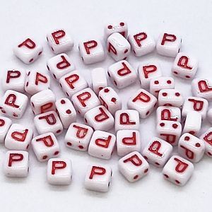 Бусина 2 Holes Square, буква P, цвет красный, 6х6 мм Бусина 2 Holes Square, буква P, цвет красный, 6х6 мм