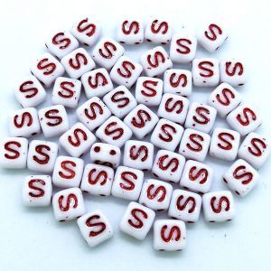 Бусина 2 Holes Square, буква S, цвет красный, 6х6 мм Бусина 2 Holes Square, буква S, цвет красный, 6х6 мм