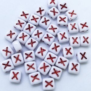 Бусина 2 Holes Square, буква X, цвет красный, 6х6 мм