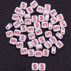 Бусина 2 Holes Square, цифра 5, цвет красный, 6х6 мм Бусина 2 Holes Square, цифра 5, цвет красный, 6х6 мм