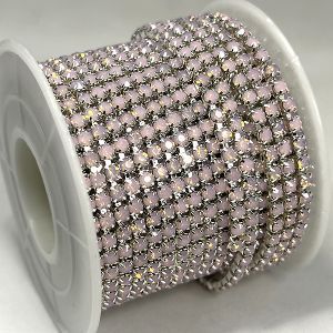 Стразовая цепочка, Pink opal, 2 мм, 2,5 мм, 2,8 мм, в серебряном цапе