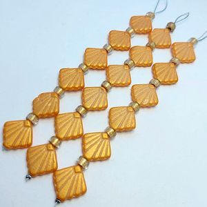 Бусины на нити 014 желтые/зеленые