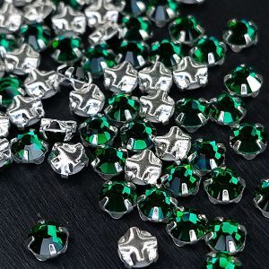 Шатоны Preciosa Chaton Rose MAXIMA, Emerald 50730, ss16 в серебряном цапе Шатоны Preciosa Chaton Rose MAXIMA, Emerald 50730, ss16 в серебряном цапе