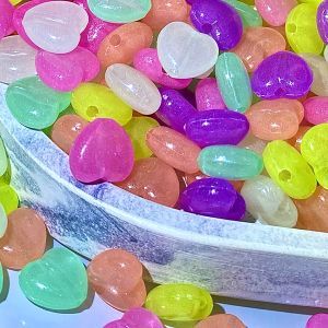 Бусины сердечки светящиеся в темноте, 11 мм 