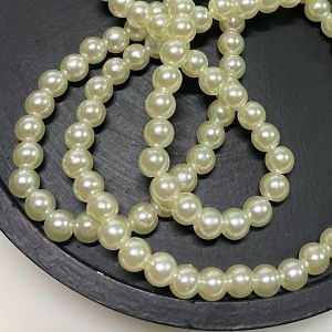 Бусины жемчужные на нити, 5 мм, бежевые