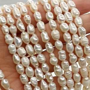 Бусины жемчужные 4-5 мм, натуральные