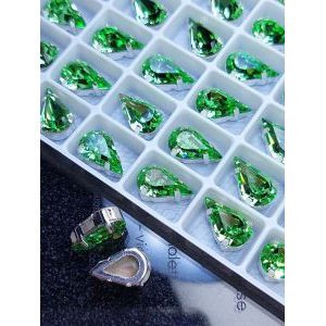 Страз в цапе 3018-121 капля (waterdrop)