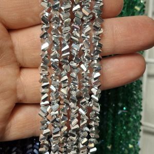 Бусины Трианглы (Triangle beads) на нити 096, серебряный