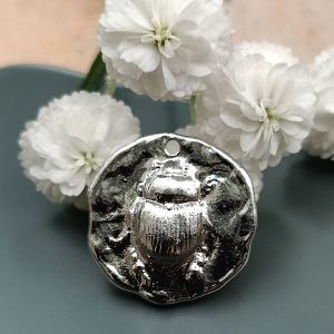 Медальон Скарабей, 18,4х18,2 мм, серебро