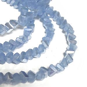 Бусины Трианглы (Triangle beads) на нити, голубой